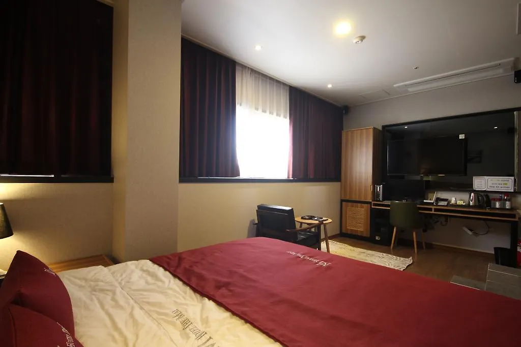 The May Hotel Busan